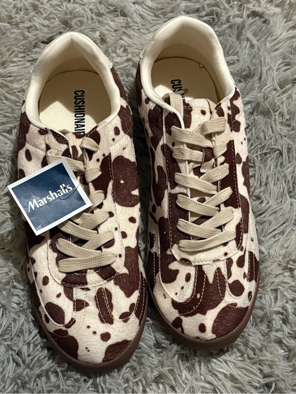 Cushionaire Women's Cream & Brown Cow Print Sneakers